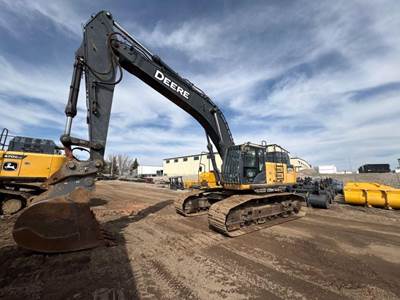 John Deere 470G LC Excavator