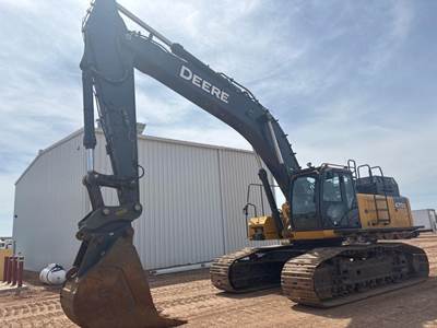 John Deere 470G LC Excavator