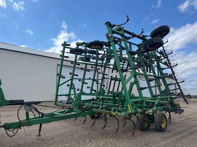 John Deere 980 Cultivator