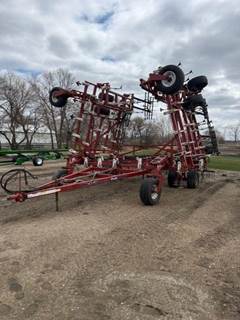 Wil-Rich QUAD 5 Cultivator