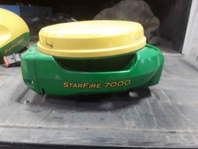 John Deere STARFIRE 7000 GPS Receiver