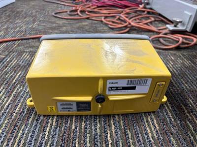 TOPCON MC-R3 GPS Receiver