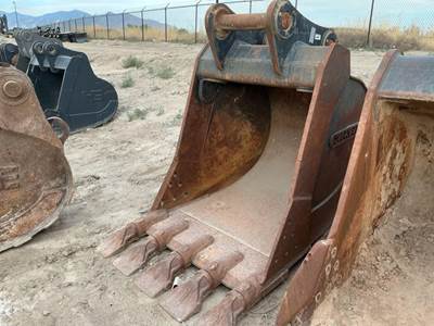 B&D Fabricators 350GHD42 Bucket