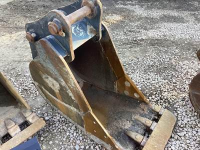 JRB 135HD24 Bucket