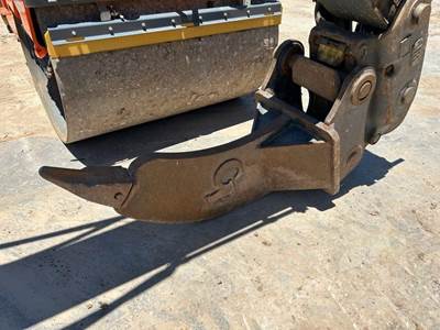 JRB 345RIPPER Bucket