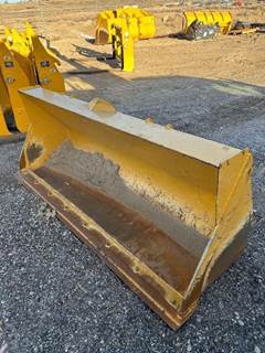 John Deere 320P1.39 Bucket