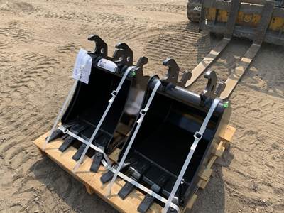 John Deere 35HD18 Bucket