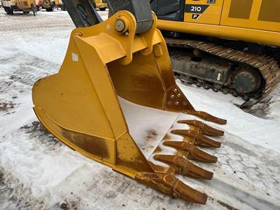 John Deere 380HD60 Bucket