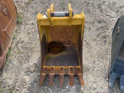 John Deere 410HD24 Bucket