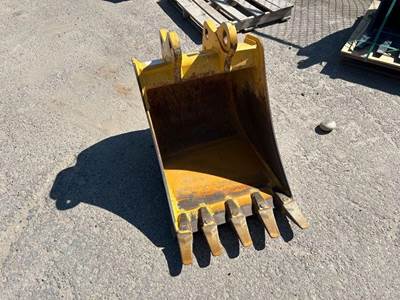 John Deere 410HD24 Bucket