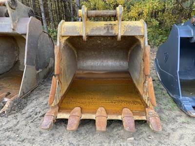 John Deere 470G60 Bucket