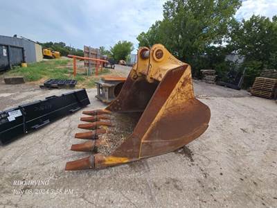 John Deere 470HD60 Bucket