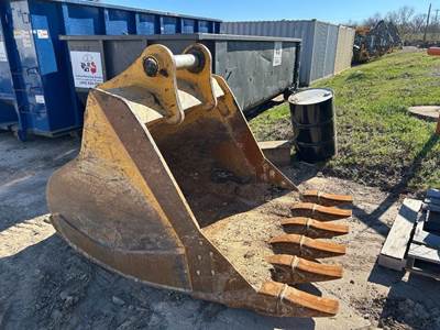 John Deere 470HD60 Bucket