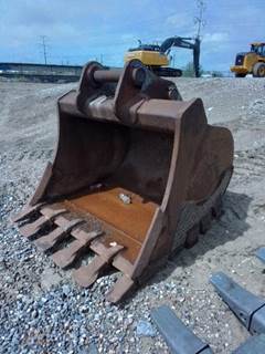 John Deere 470HD72 Bucket