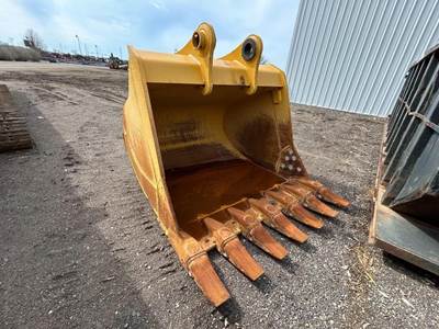 John Deere 470HD72 Bucket