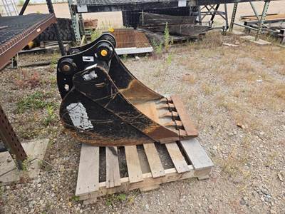 John Deere 60HD24 Bucket