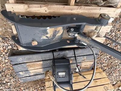 John Deere 60THUMB Bucket