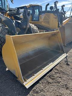 John Deere 644G4.25 Bucket