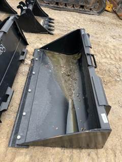 John Deere CE60 Bucket