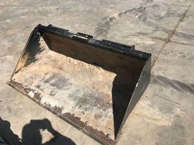 John Deere CE60 Bucket