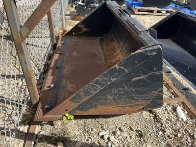 John Deere CE60 Bucket