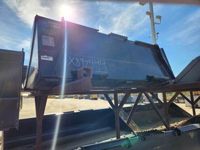 John Deere CE60 Bucket