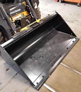 John Deere CE66 Bucket