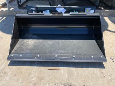 John Deere CE66 Bucket