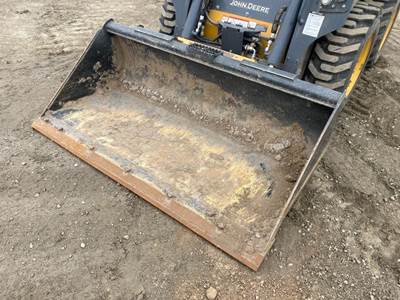 John Deere CE66 Bucket