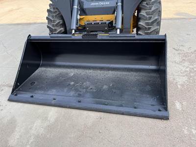 John Deere CE72 Bucket