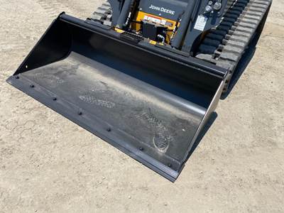 John Deere CE72 Bucket