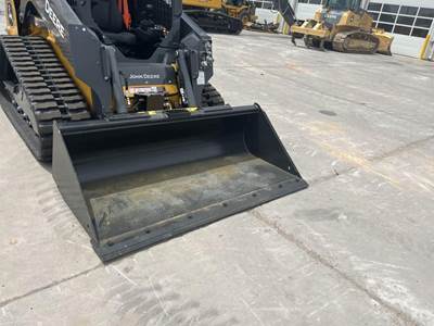 John Deere CE72 Bucket