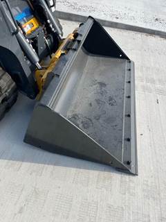 John Deere CE72 Bucket