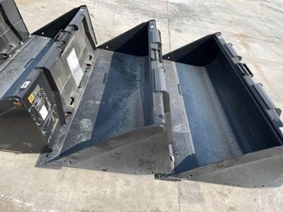 John Deere CE72 Bucket