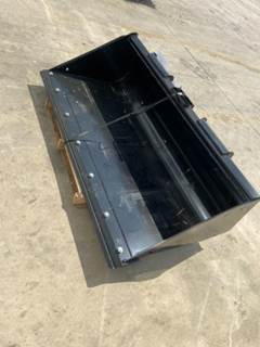 John Deere CE72 Bucket