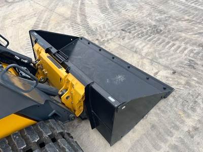 John Deere CE72 Bucket