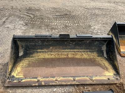 John Deere CE78 Bucket