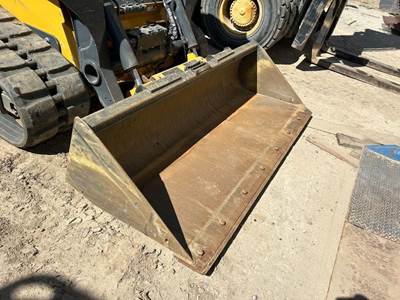 John Deere CE84 Bucket