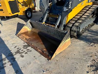 John Deere CE84 Bucket