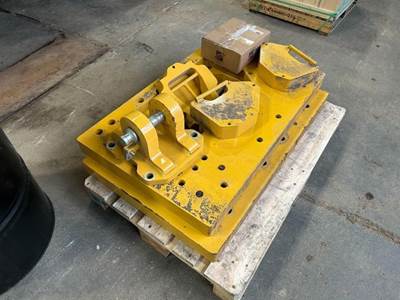 John Deere CRLHITCH W/C Bucket