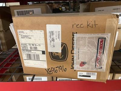 John Deere CT322 Bucket