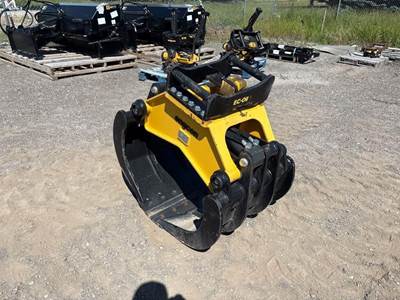 John Deere SG19 Bucket