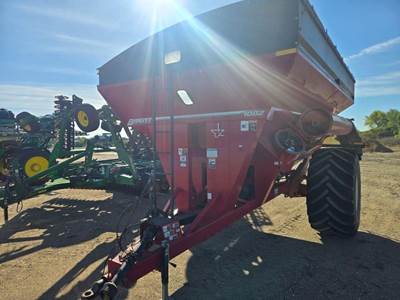 Brent 1082 Grain Cart