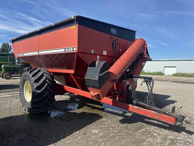 Parker 938 Grain Cart