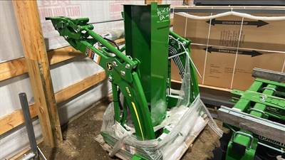 New John Deere 120R Mechanical Self Leveling Loader with 53 in Quick-Change Bucket