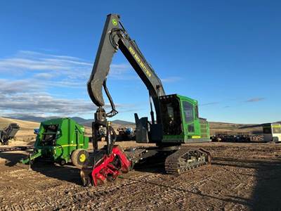 John Deere 2154G Tracked Log Loader