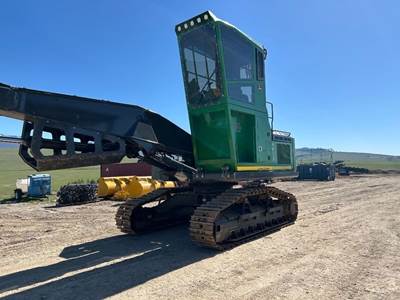 John Deere 2156G Tracked Log Loader