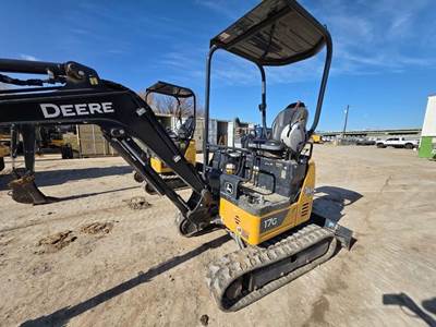 John Deere 17G Mini Excavator