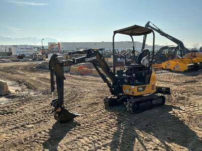 John Deere 17G Mini Excavator