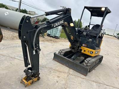 John Deere 26 P-TIER Mini Excavator